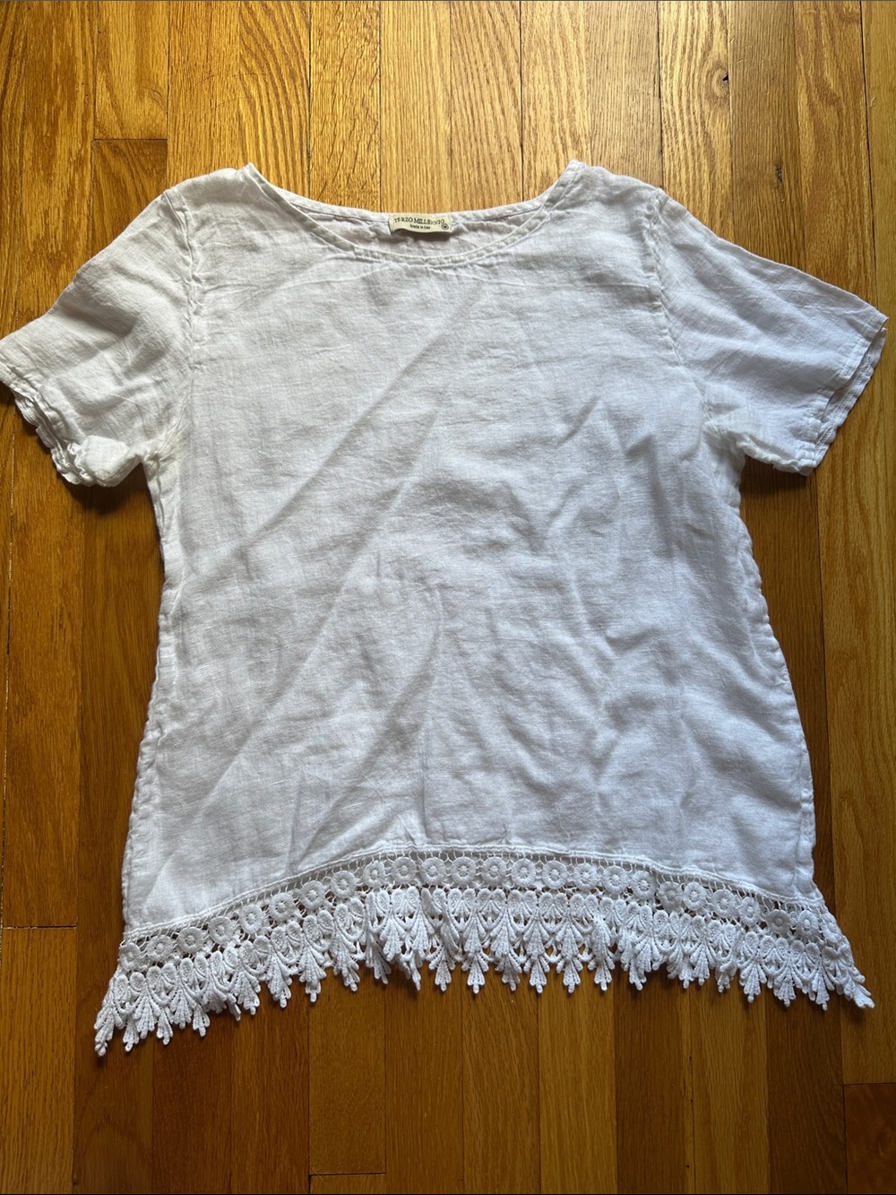 Women’s White Crochet-Hem Linen Tunic Top